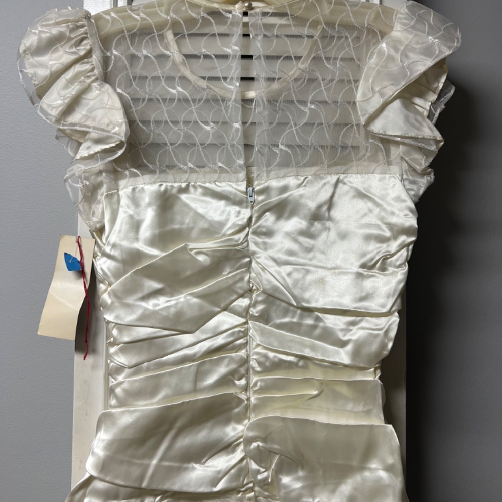 Dress - Picture 10 of 11